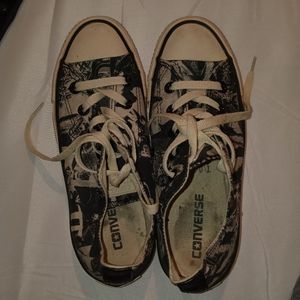Size 6 1/2 converse